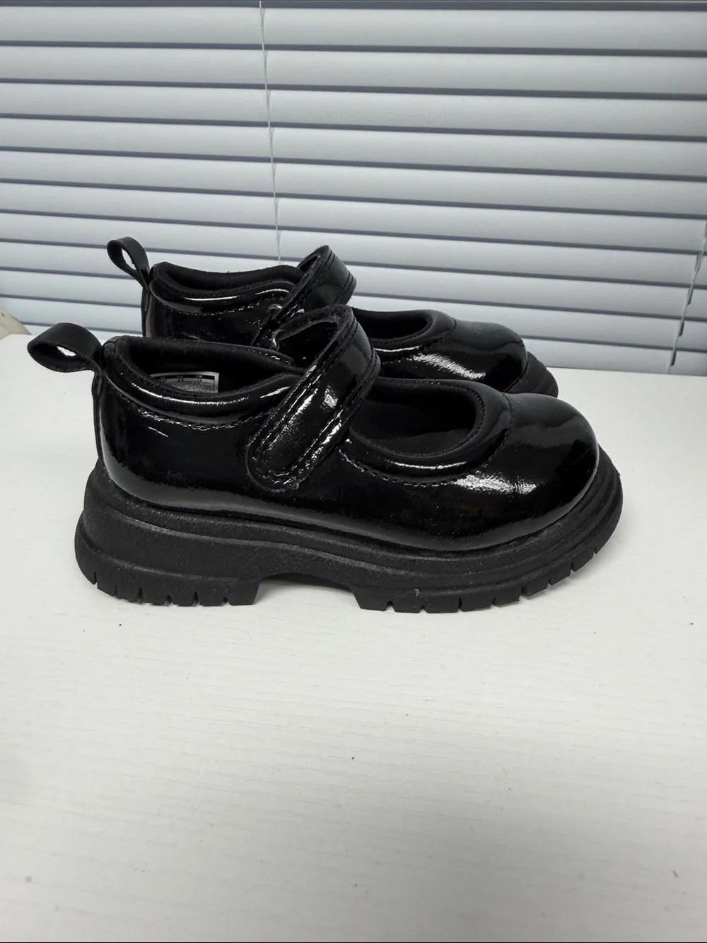 OshKosh Bgosh shiny black